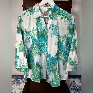 Chico's Wrinkle Resistant Green and Blue Floral Shirt Women’s 3